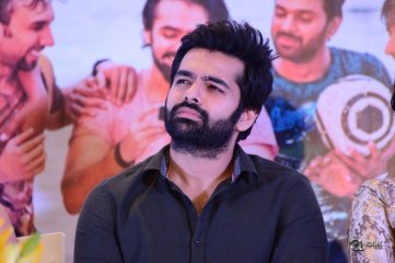 Vunnadhi Okate Zindagi Movie Team Thanks Meet